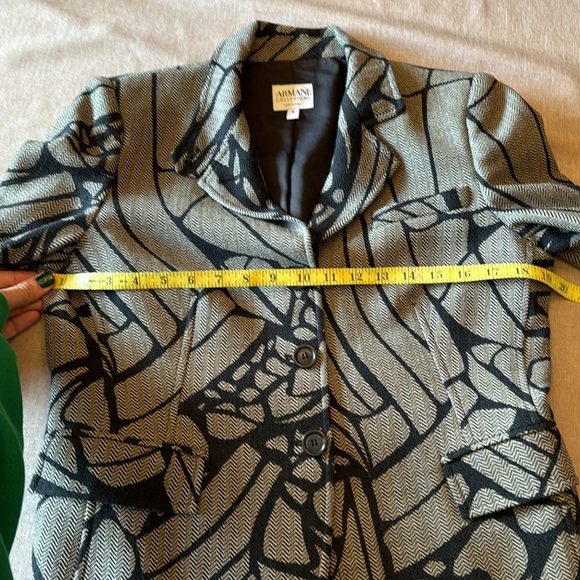 Gently worn Armani blazer - Picture 8 of 10